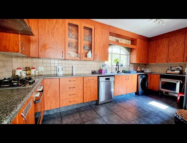 3 BEDROOM HOUSE FOR SALE IN BRACKENDOWNS
